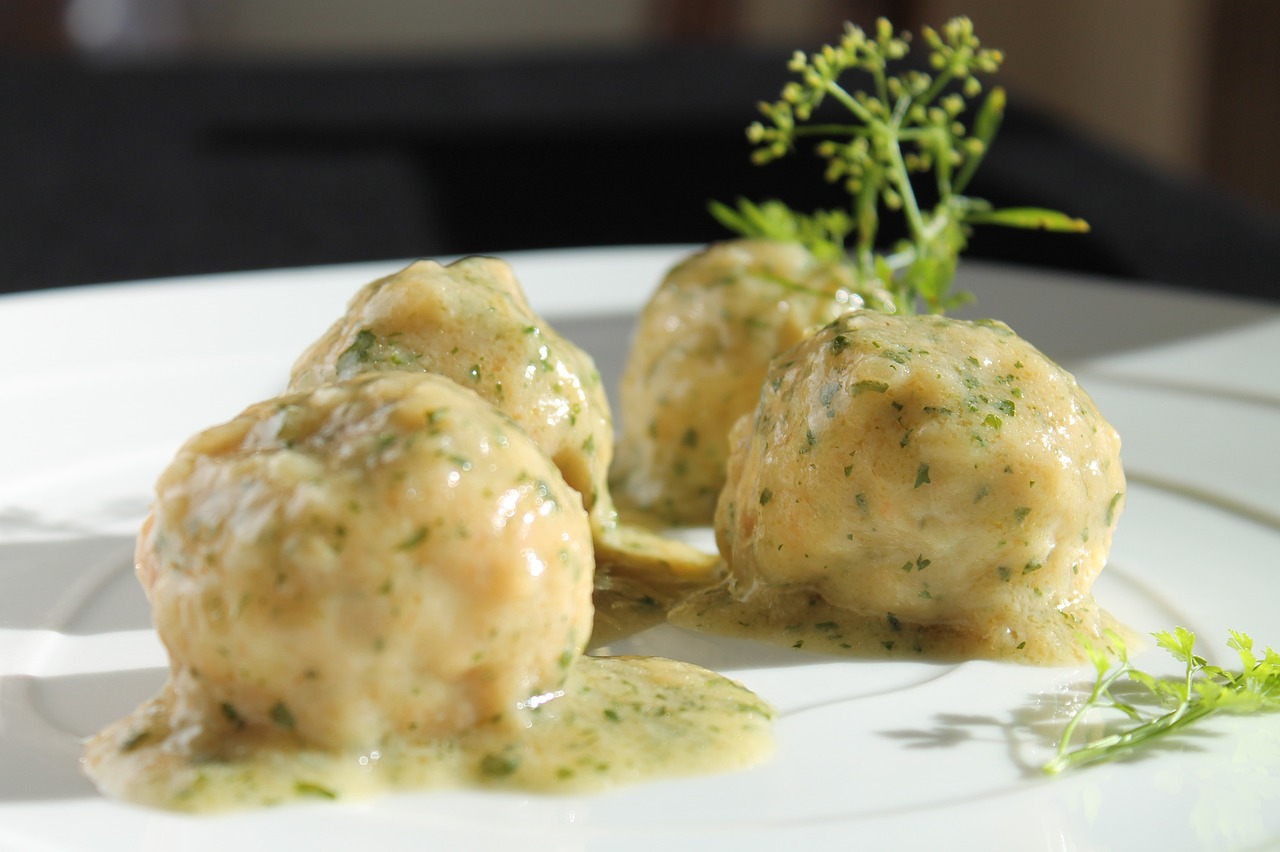How to Make Your Own Homemade Pesto Sauce